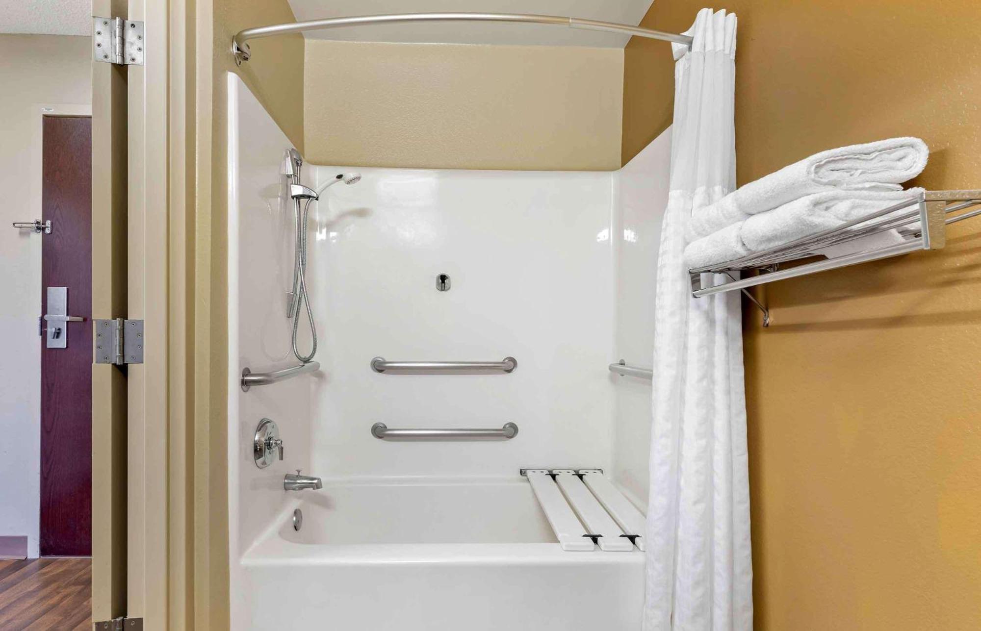 Extended Stay America Suites - Fort Lauderdale - Cypress Creek - Nw 6Th Way Exterior photo