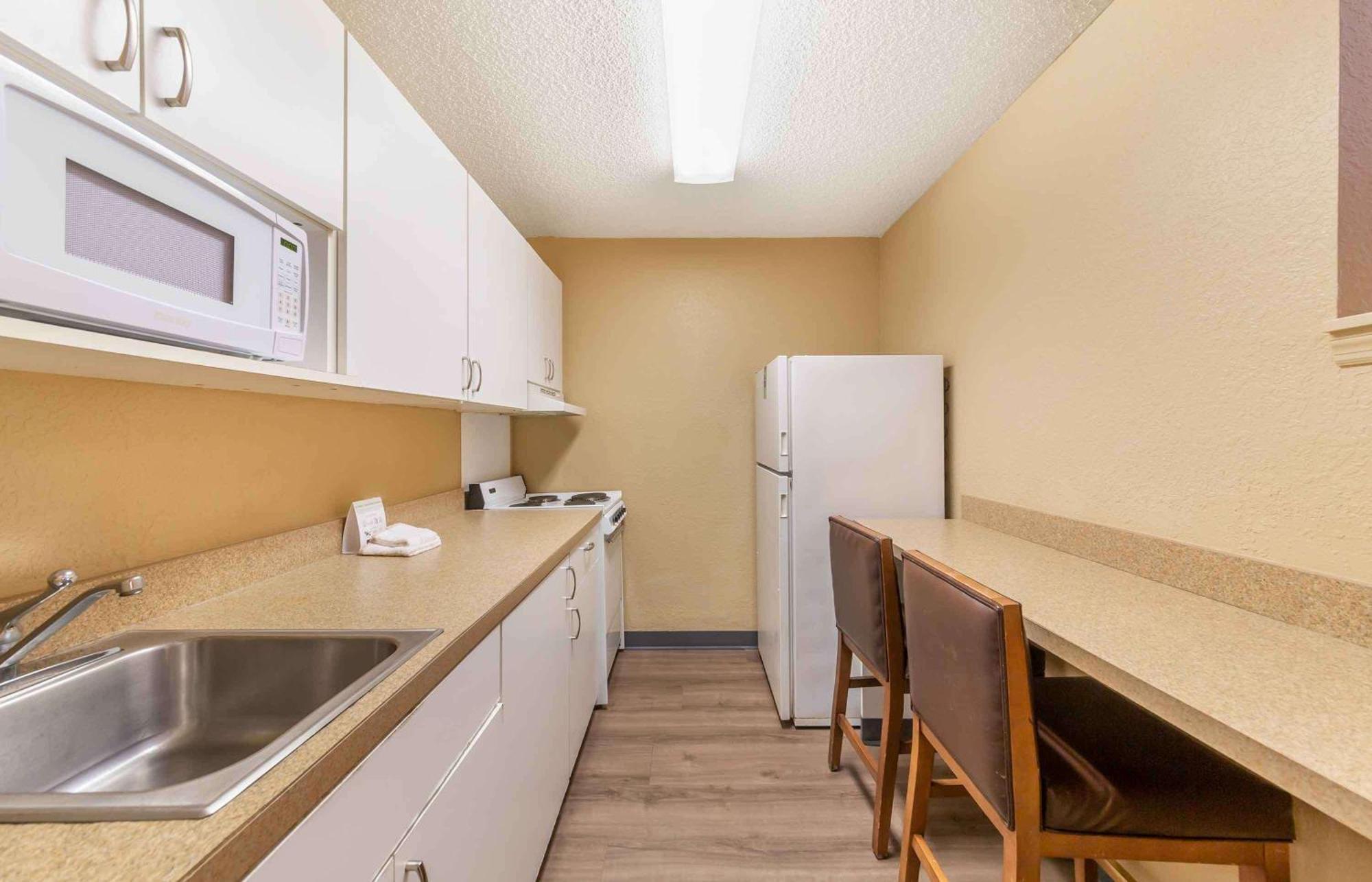 Extended Stay America Suites - Fort Lauderdale - Cypress Creek - Nw 6Th Way Exterior photo