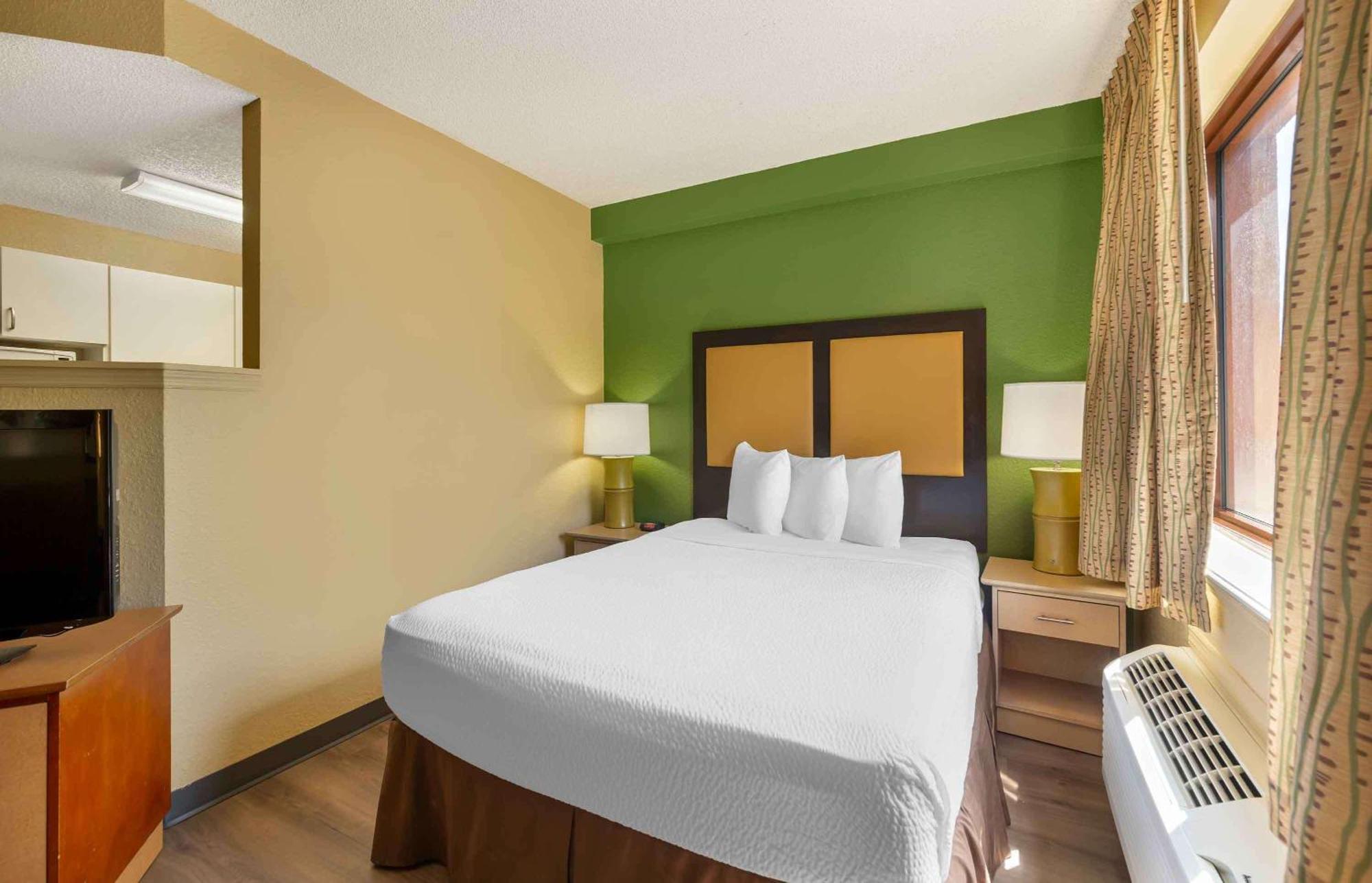 Extended Stay America Suites - Fort Lauderdale - Cypress Creek - Nw 6Th Way Exterior photo