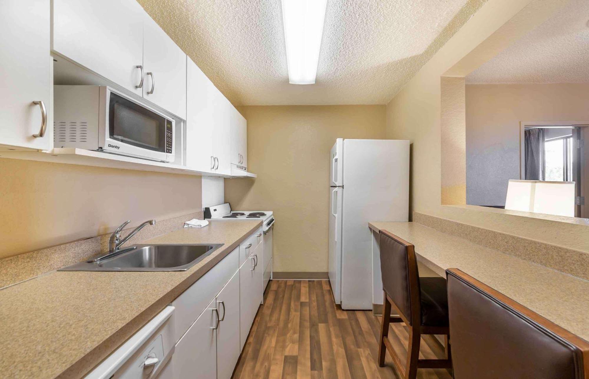 Extended Stay America Suites - Fort Lauderdale - Cypress Creek - Nw 6Th Way Exterior photo