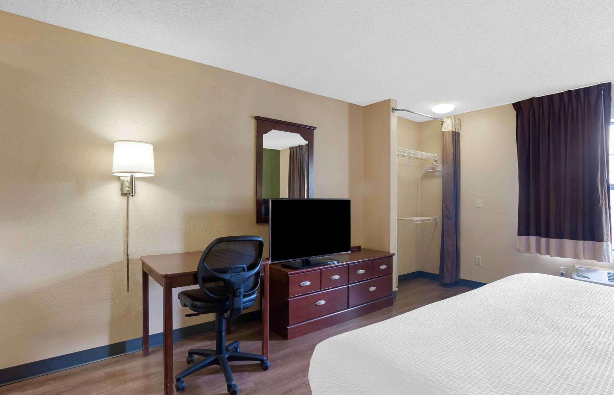 Extended Stay America Suites - Fort Lauderdale - Cypress Creek - Nw 6Th Way Exterior photo